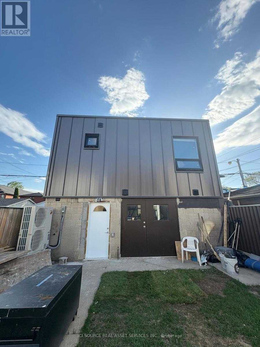 Laneway Suite - 822 Ossington Avenue, Toronto, Ontario  M6G 3V1 - Photo 2 - W13442740