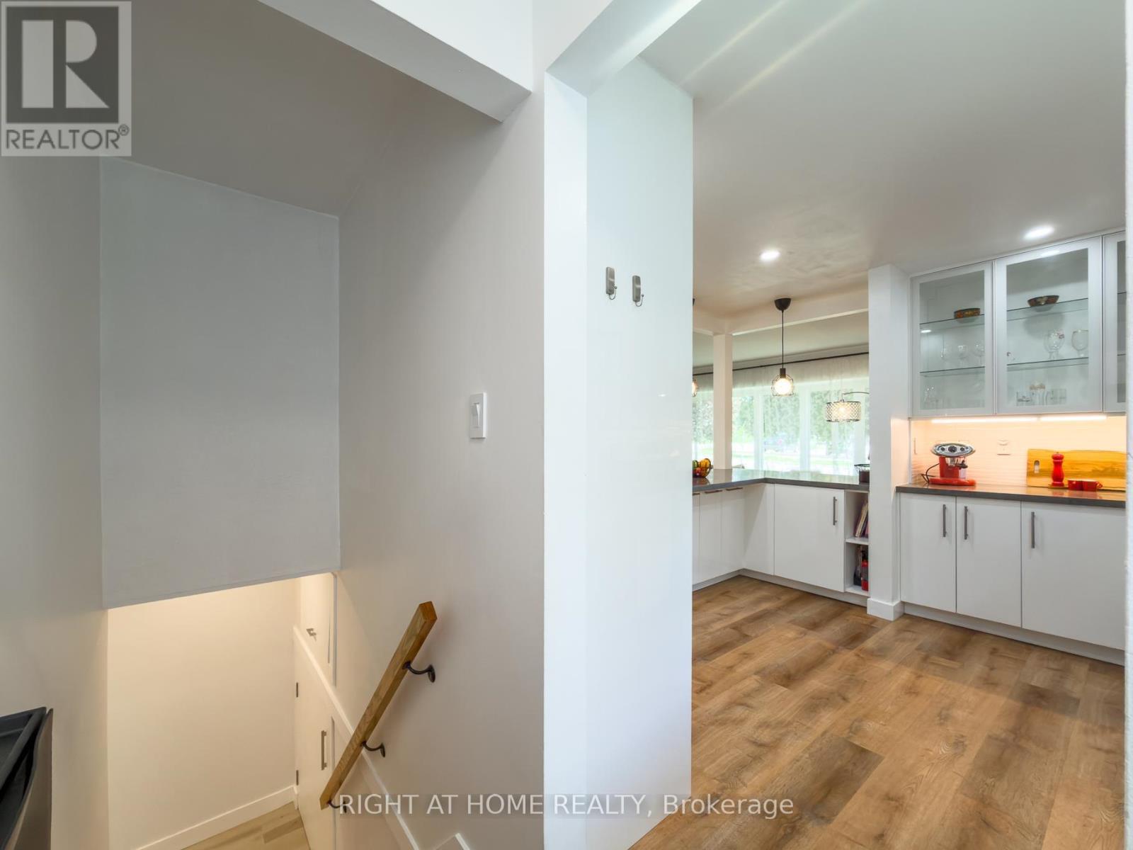 1324 Bodley Road, Mississauga, Ontario  L5J 3W9 - Photo 17 - W13442744