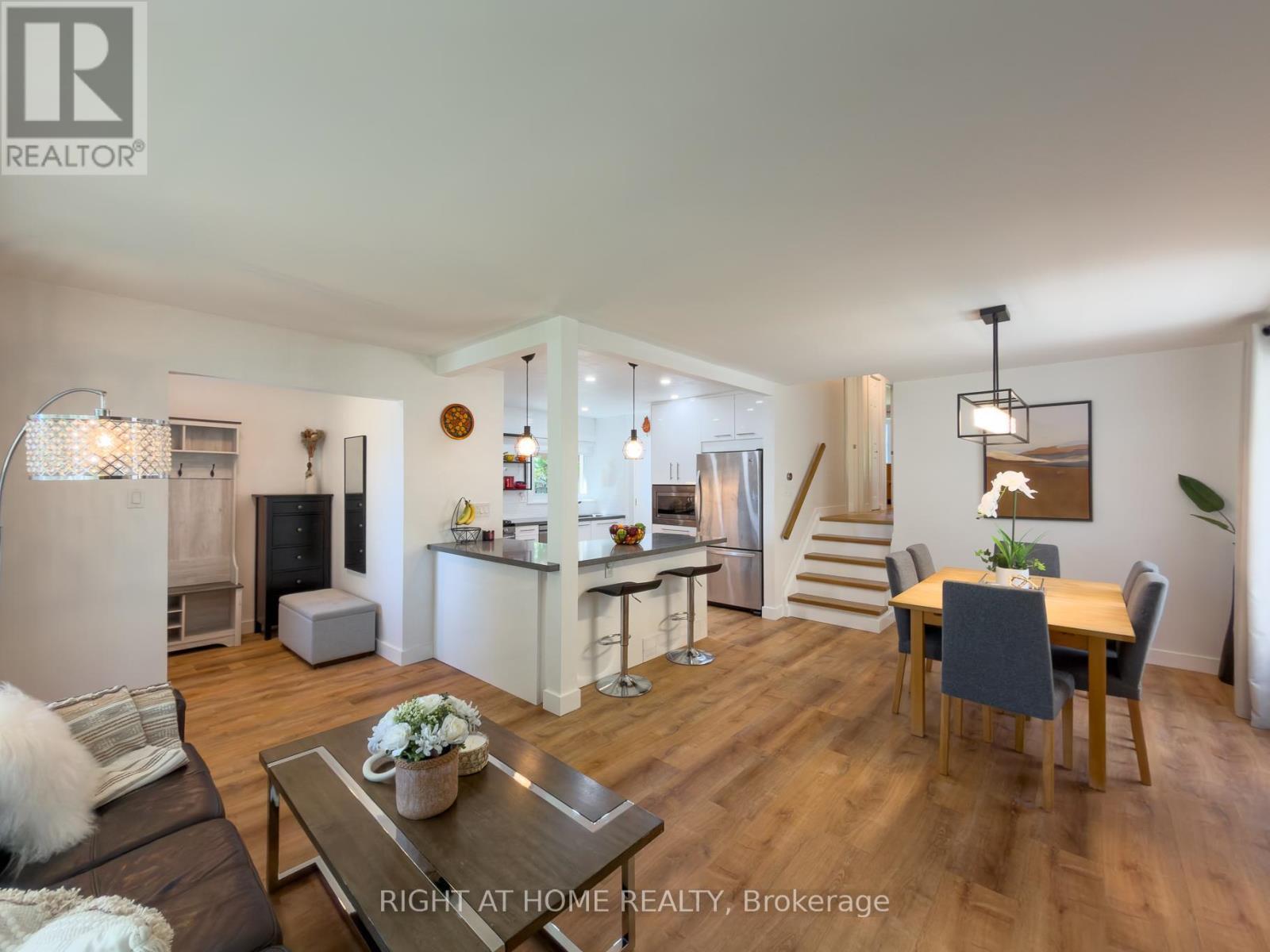 1324 Bodley Road, Mississauga, Ontario  L5J 3W9 - Photo 5 - W13442744