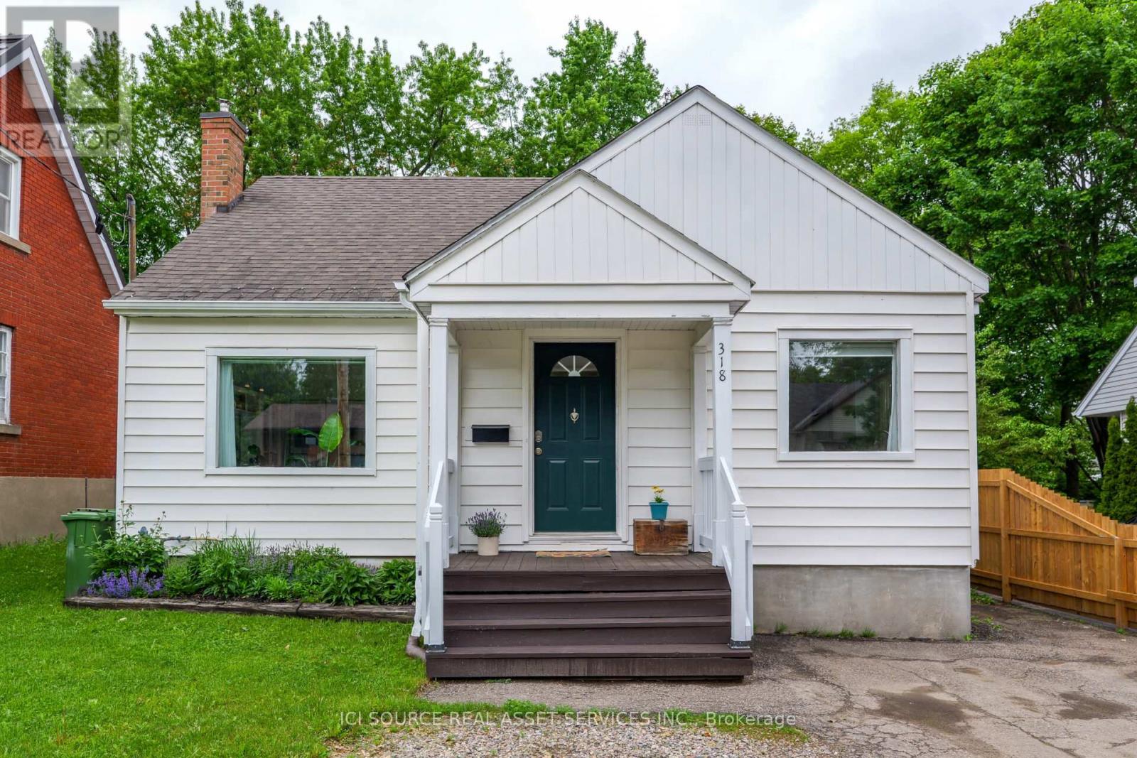 318 CECELIA STREET, pembroke, Ontario