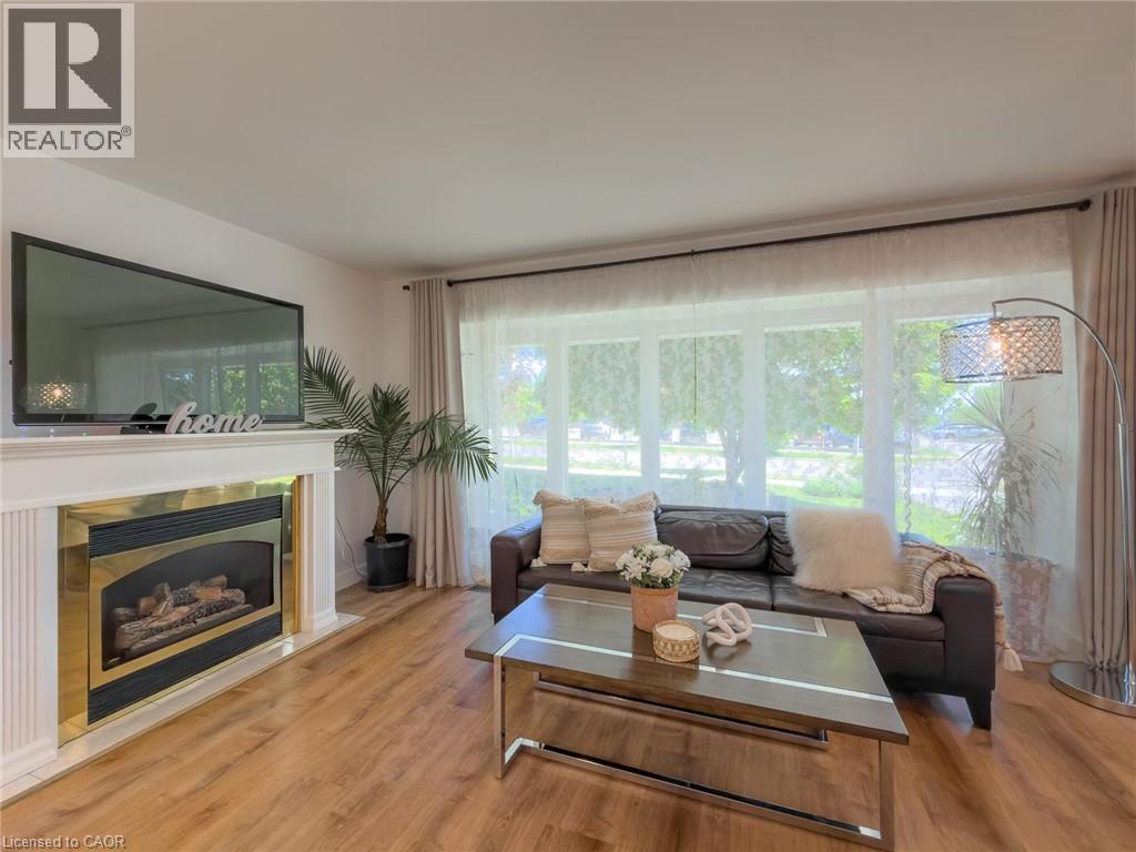1324 Bodley Road, Mississauga, Ontario  L5J 3W9 - Photo 4 - 40839620