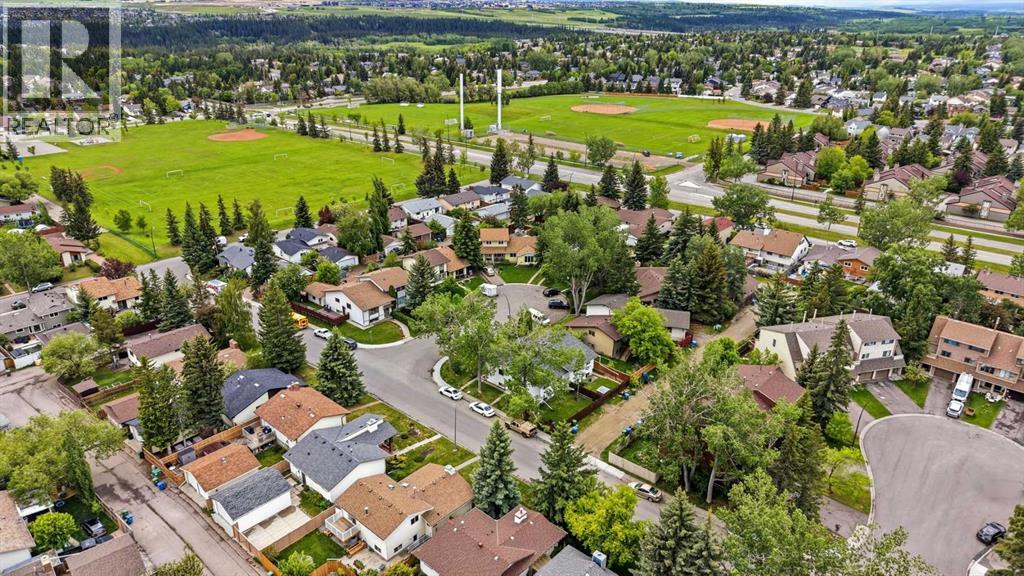 217 Woodvale Bay Sw, Calgary, Alberta  T2W 3L4 - Photo 44 - A2317749