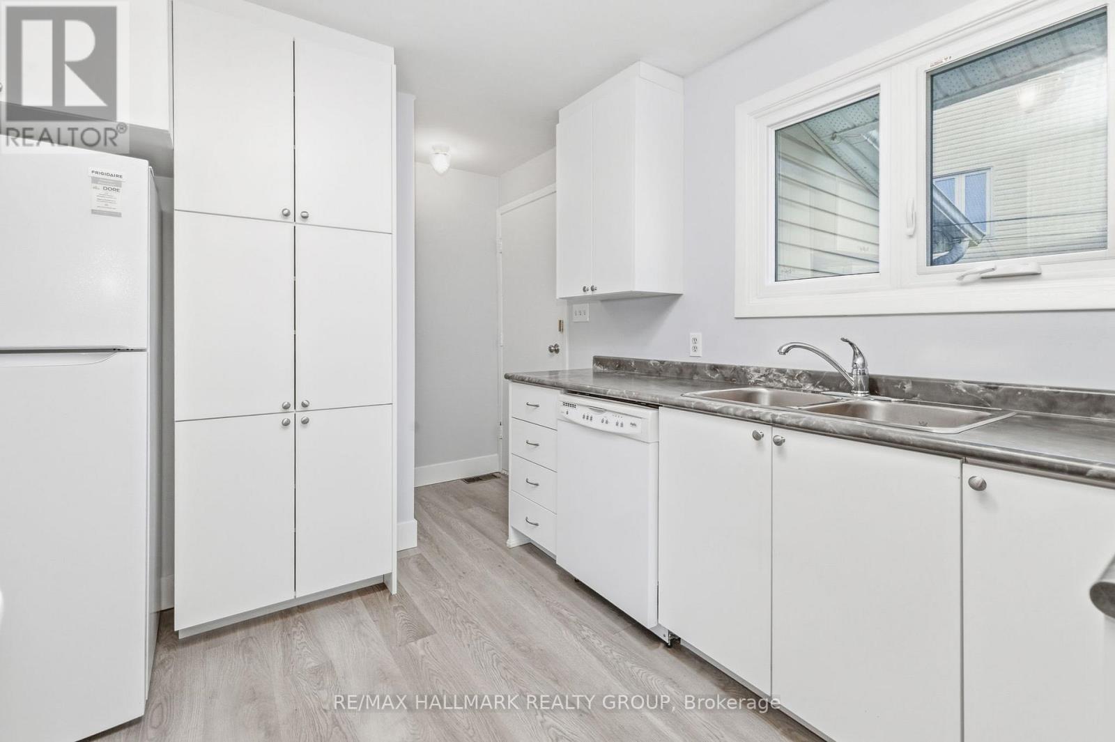 1259 Marenger Street, Ottawa, Ontario  K1C 1S1 - Photo 10 - X13442782