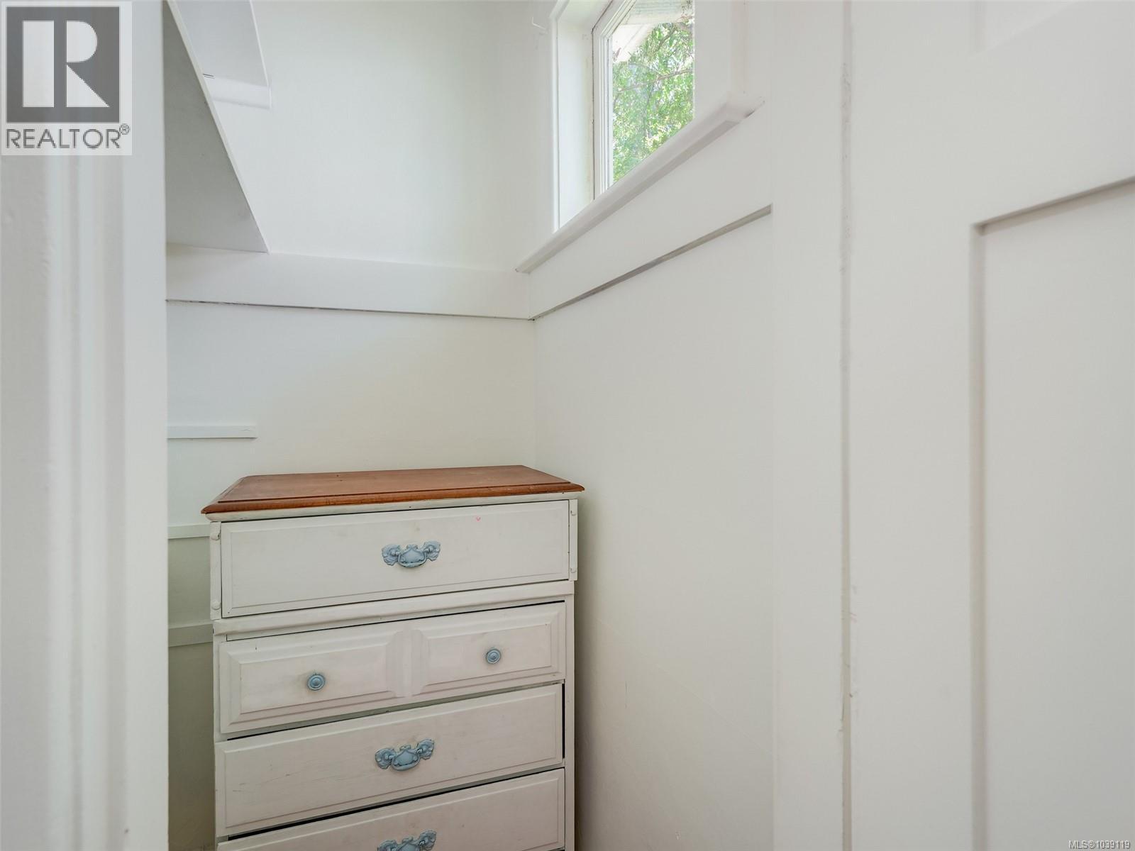 2623 Mt. Stephen Ave, Victoria, British Columbia  V8T 3L5 - Photo 20 - 1039119
