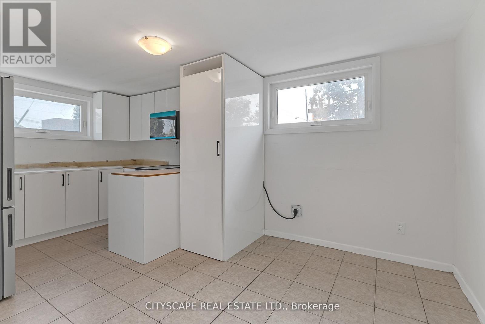 Lower - 2724 Lakeshore Boulevard, Toronto, Ontario  M8V 1G8 - Photo 6 - W13442760