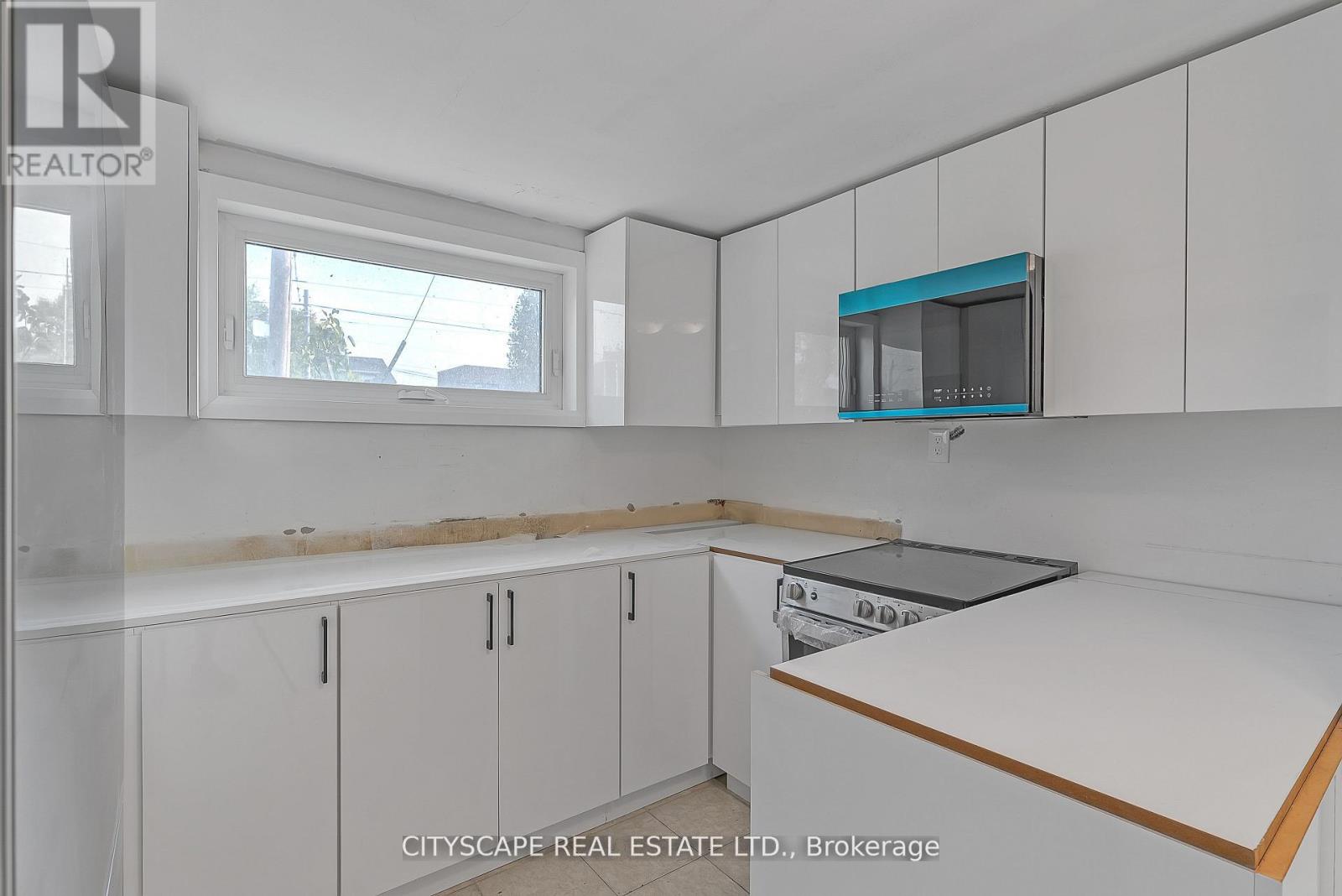 Lower - 2724 Lakeshore Boulevard, Toronto, Ontario  M8V 1G8 - Photo 8 - W13442760