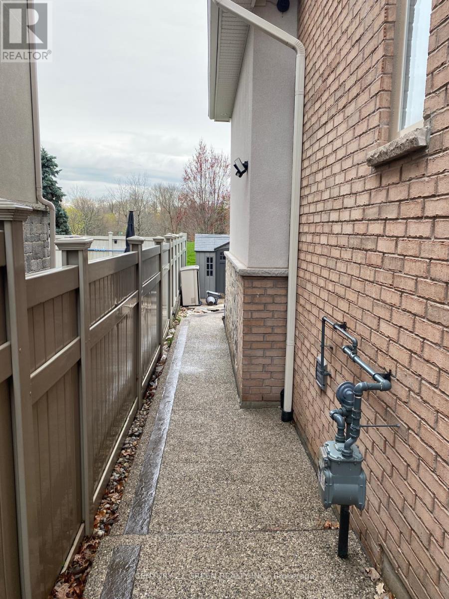 Bsmt - 137 Spring Azure Crescent, Oakville, Ontario  L6L 6V8 - Photo 3 - W13442776