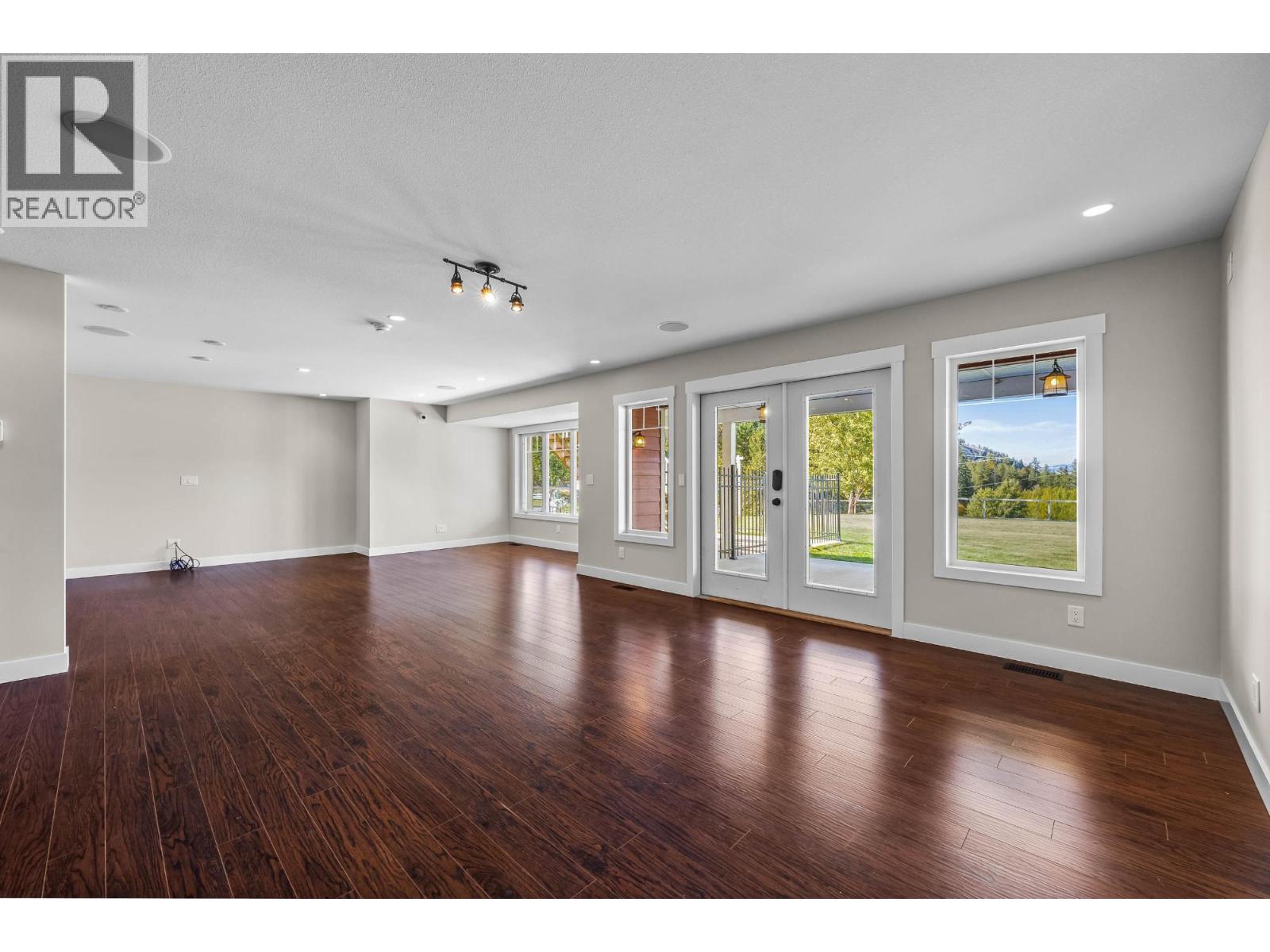2600 Highway 97, Kamloops, British Columbia  V0E 2M0 - Photo 34 - 181408