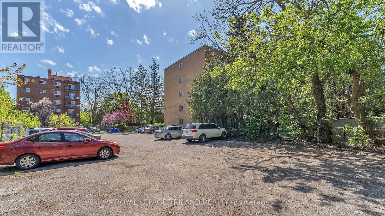 305 - 104 Devonshire Avenue, London South, Ontario  N6C 2H8 - Photo 2 - X13442806