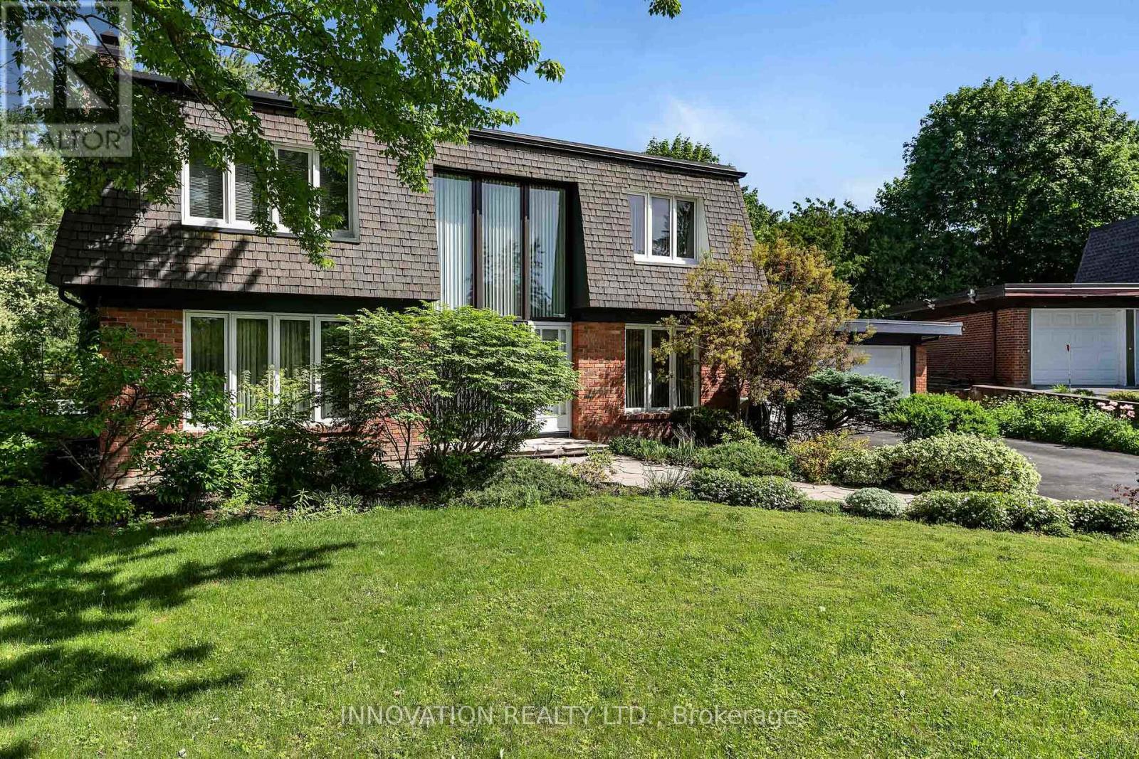 8 Sandwell Crescent, Ottawa, Ontario K2K 1V3 - Photo 2 - X13442832