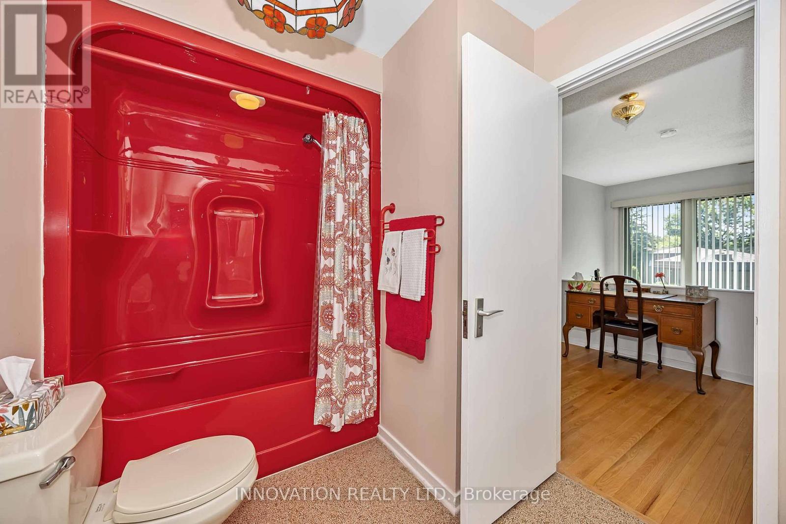 8 Sandwell Crescent, Ottawa, Ontario K2K 1V3 - Photo 21 - X13442832