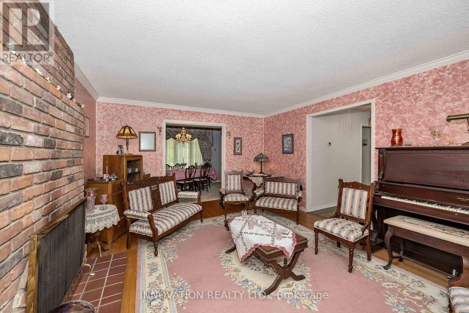 8 Sandwell Crescent, Ottawa, Ontario K2K 1V3 - Photo 5 - X13442832