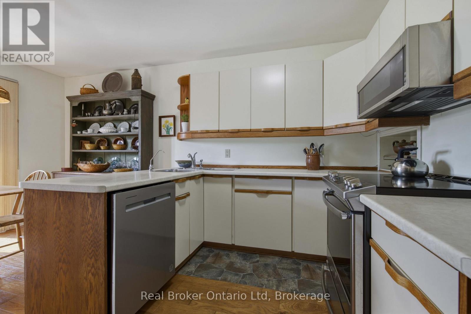 350 8th A Avenue E, Owen Sound, Ontario  N4K 3A2 - Photo 14 - X13442816