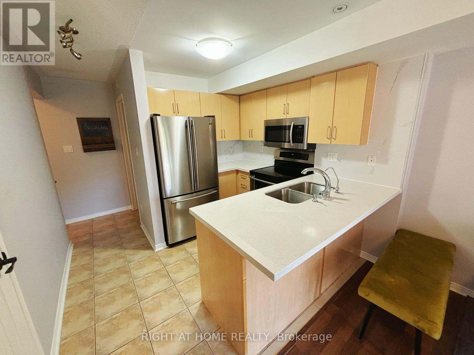 351 - 312 John Street, Markham, Ontario  L3T 0A7 - Photo 2 - N13442800