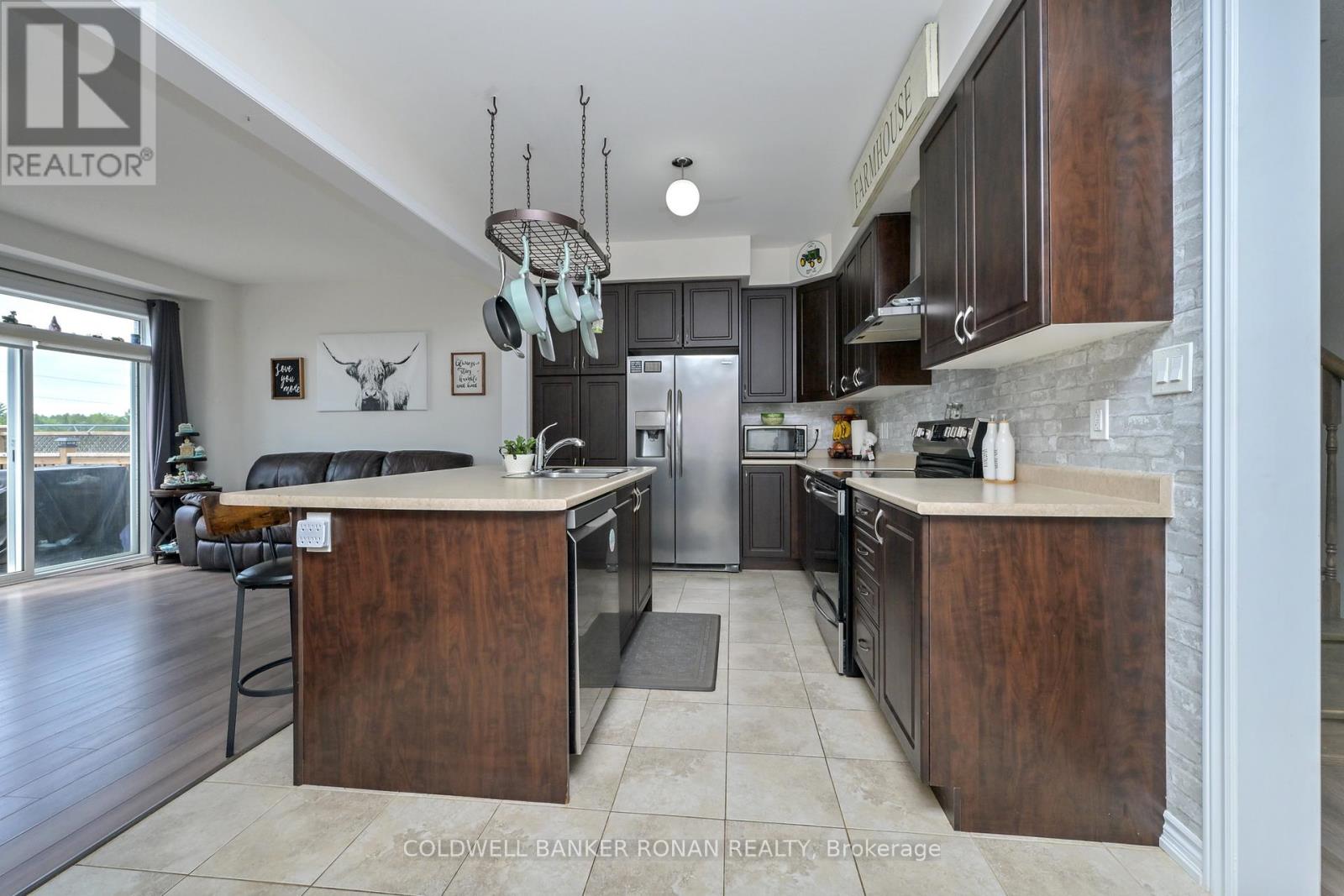 73 Wagner Crescent, Essa, Ontario  L0M 1B6 - Photo 5 - N13442828