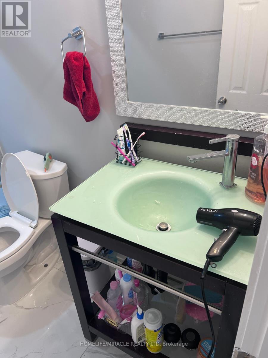 Bsmt - 83 Grassington Crescent, Brampton, Ontario L6S 1Z5 - Photo 12 - W13442798