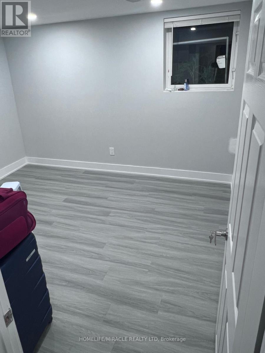 Bsmt - 83 Grassington Crescent, Brampton, Ontario L6S 1Z5 - Photo 13 - W13442798