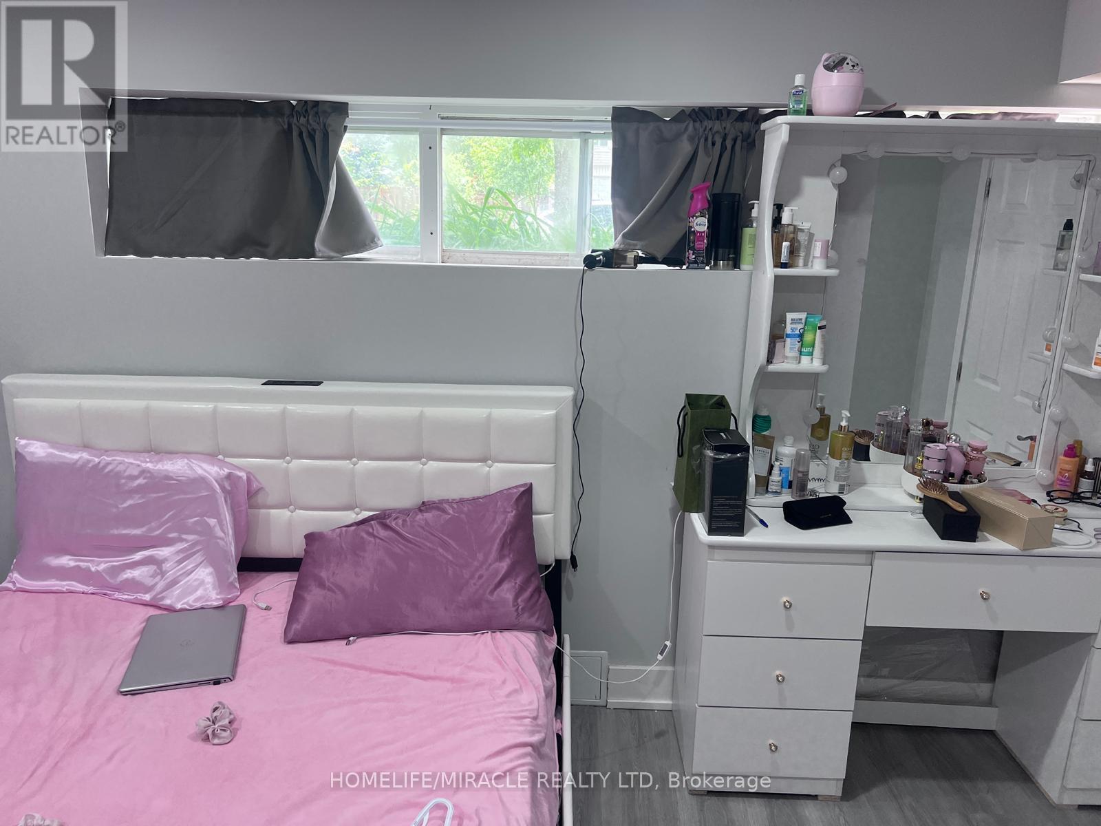 Bsmt - 83 Grassington Crescent, Brampton, Ontario L6S 1Z5 - Photo 8 - W13442798