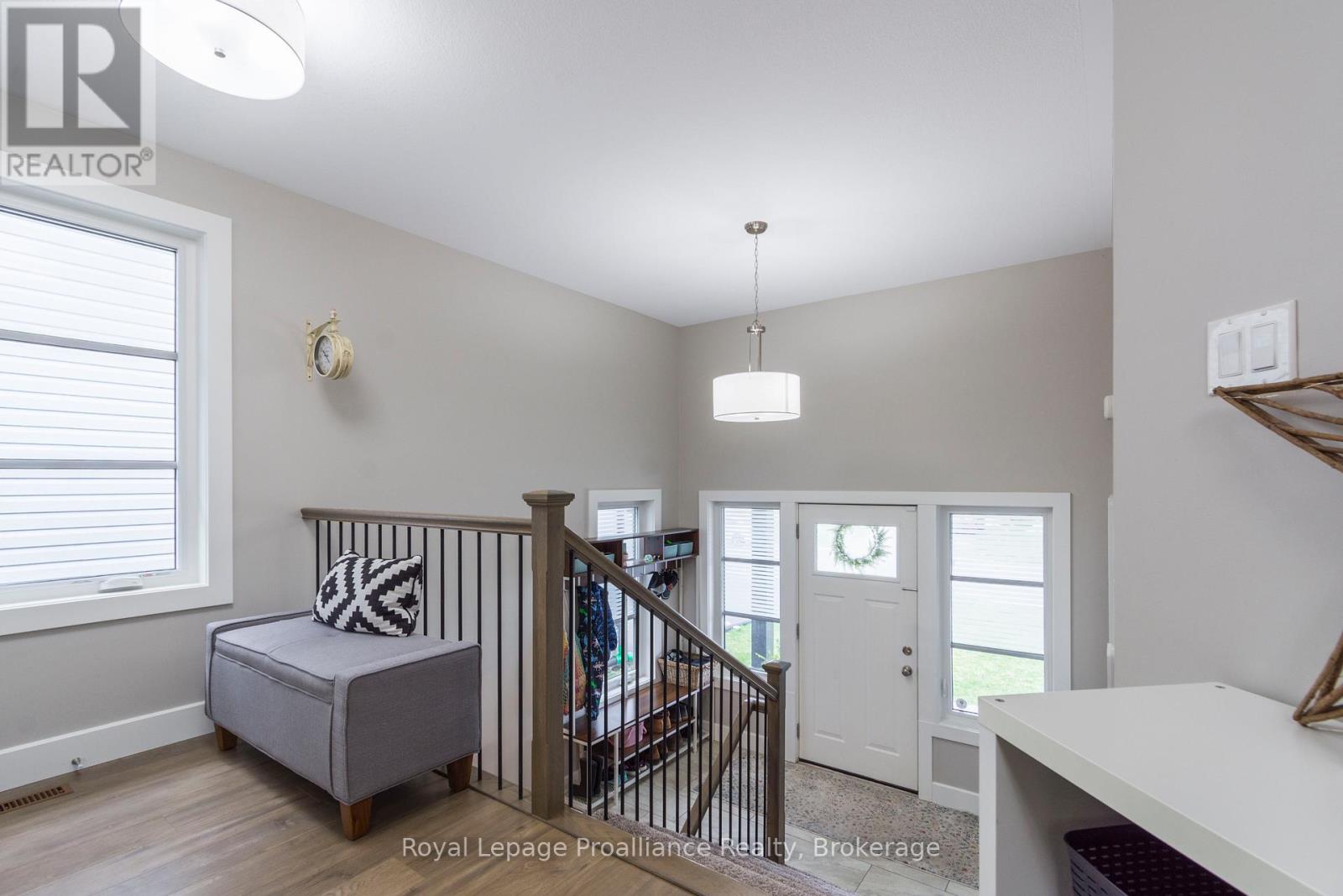 92 Meagan Lane, Quinte West, Ontario  K0K 2C0 - Photo 3 - X13442854