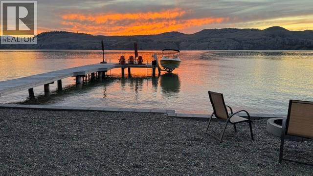 5853 Cosens Bay Road, Vernon, British Columbia  V1B 1N7 - Photo 2 - 10390152