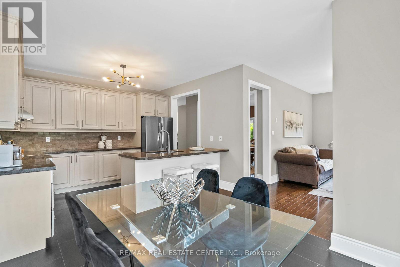 1360 Rolph Terrace, Milton, Ontario  L9T 7E1 - Photo 15 - W13432446