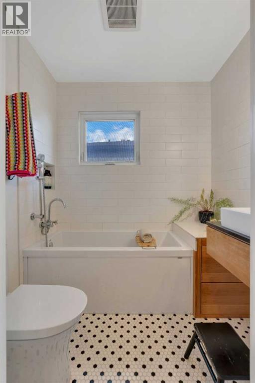 3507 35 Avenue SW, Calgary, Alberta  T3E 1A2 - Photo 16 - A2320059