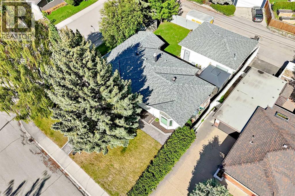8215 5 Street SW, Calgary, Alberta  T2V 1C6 - Photo 45 - A2319825