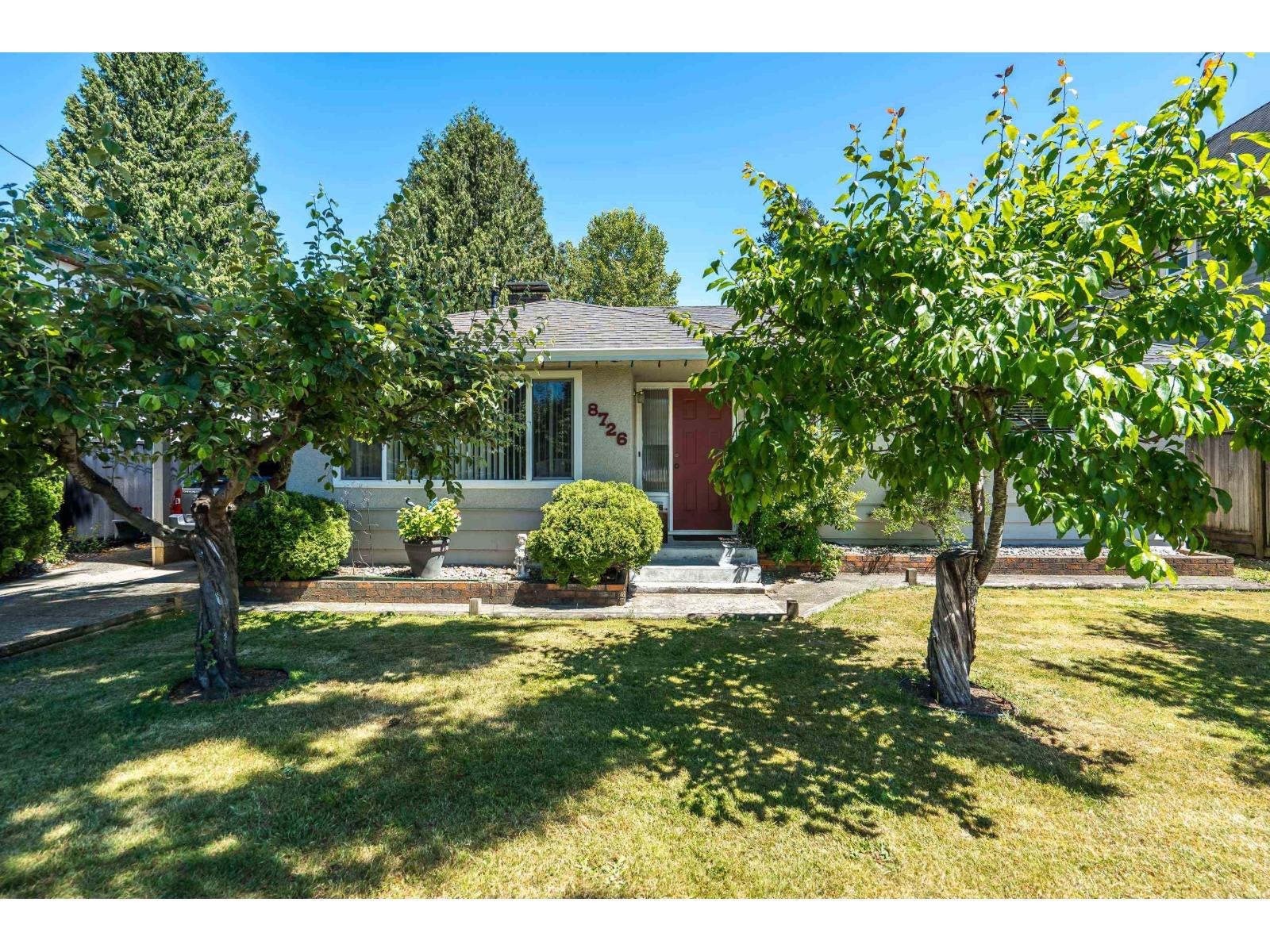 8726 154b Street, Surrey, British Columbia  V3S 3P1 - Photo 3 - R3135409