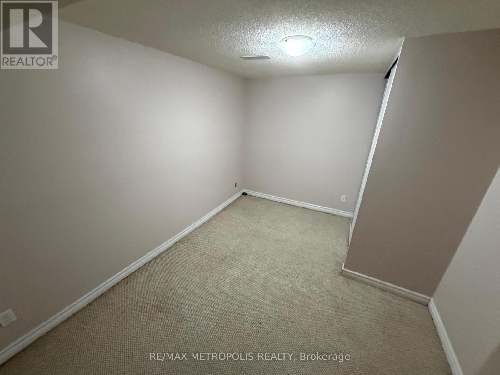 Bsmt - 18 Carrick Avenue, Ajax, Ontario  L1T 2P4 - Photo 7 - E13442884