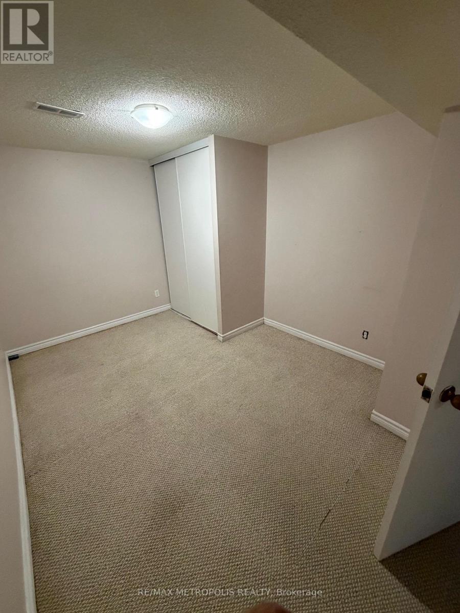 Bsmt - 18 Carrick Avenue, Ajax, Ontario  L1T 2P4 - Photo 9 - E13442884