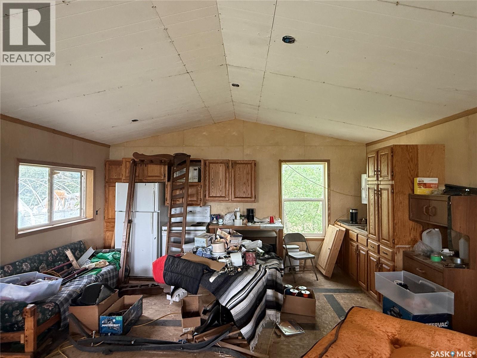 102-104 Railway Avenue, Richard, Saskatchewan  S0M 2P0 - Photo 2 - SK039335