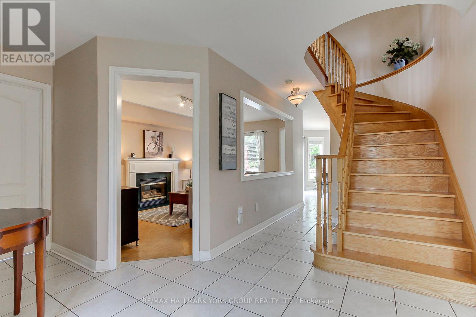 571 Goodyear Crescent, Newmarket, Ontario  L3Y 8L2 - Photo 11 - N13442876