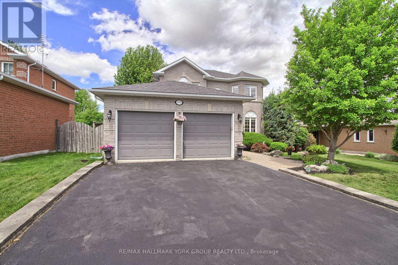 571 Goodyear Crescent, Newmarket, Ontario  L3Y 8L2 - Photo 2 - N13442876
