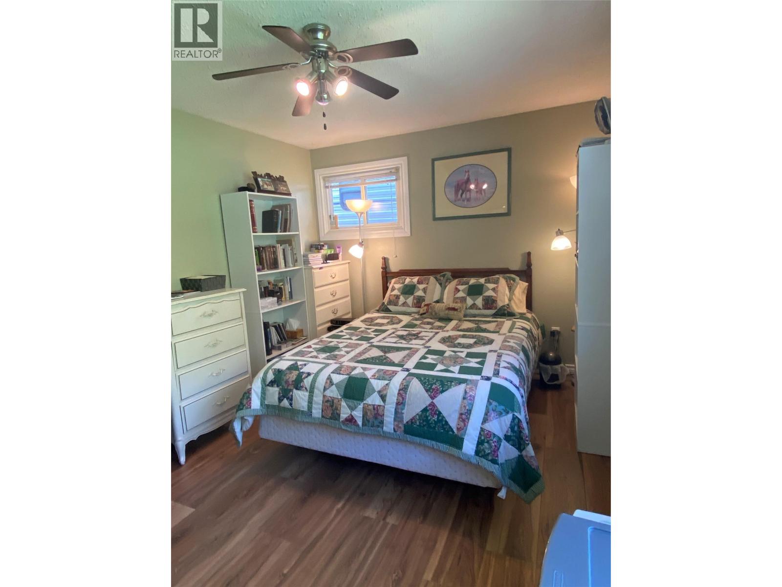 1153 Marianna Crescent, Trail, British Columbia  V1R 5C1 - Photo 7 - 10387564