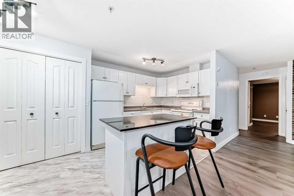 2215, 6224 17 Avenue SE, Calgary, Alberta  T2A 7X8 - Photo 5 - A2316798
