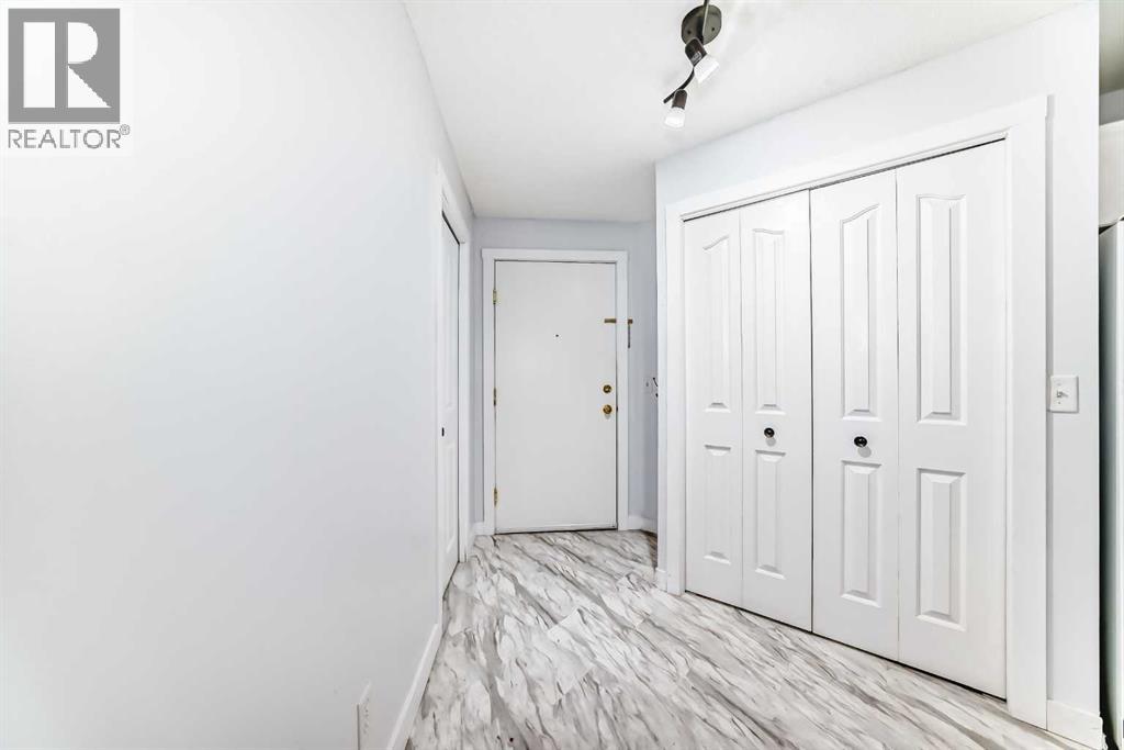 2215, 6224 17 Avenue SE, Calgary, Alberta  T2A 7X8 - Photo 3 - A2316798