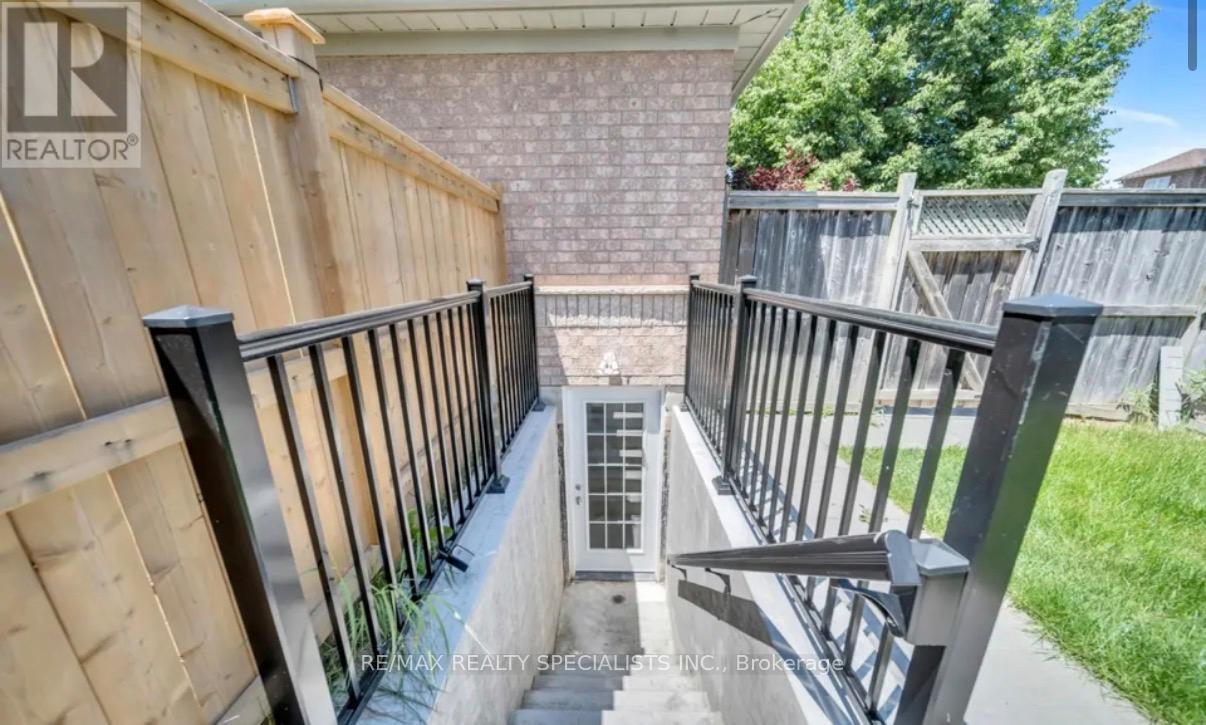 31 Bramcedar Crescent, Brampton, Ontario L7A 1T3 - Photo 27 - W13442922