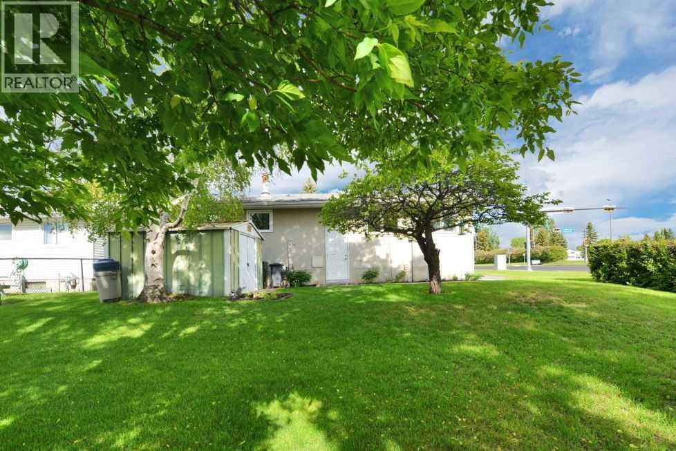 2 Mitchell Avenue, Red Deer, Alberta  T4N 0L1 - Photo 33 - A2320666