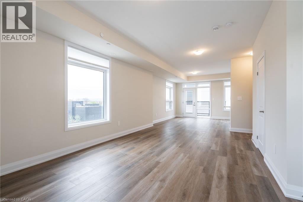 1585 Rose Way Unit# 119, Milton, Ontario  L9E 1N4 - Photo 4 - 40839614