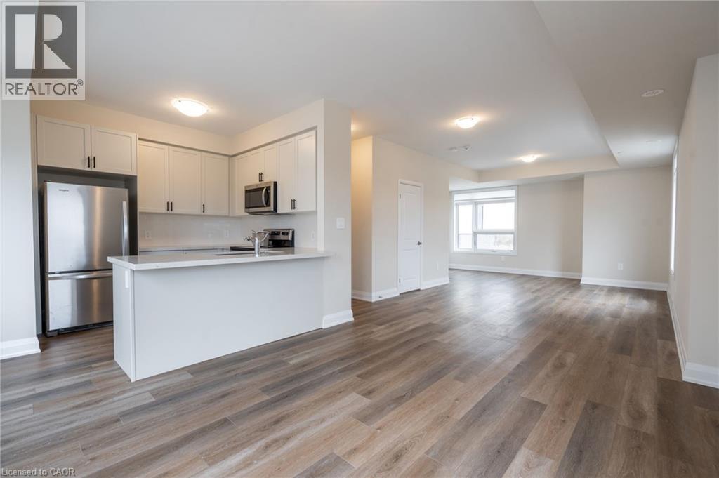1585 Rose Way Unit# 119, Milton, Ontario  L9E 1N4 - Photo 6 - 40839614