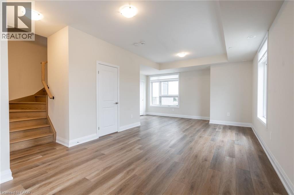 1585 Rose Way Unit# 119, Milton, Ontario  L9E 1N4 - Photo 7 - 40839614