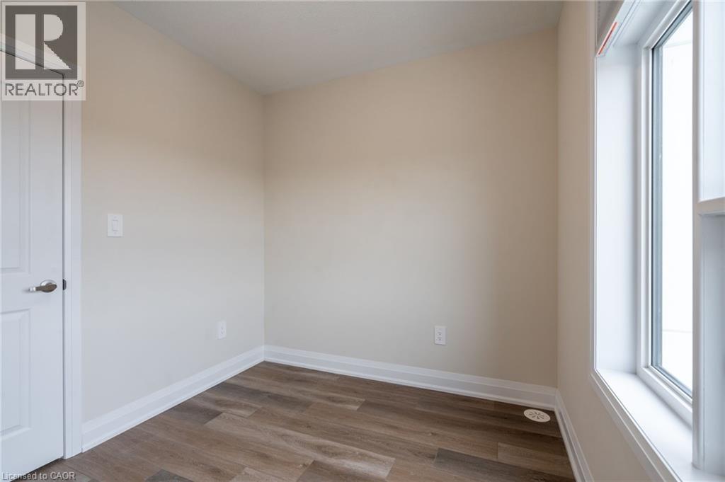 1585 Rose Way Unit# 119, Milton, Ontario  L9E 1N4 - Photo 14 - 40839614