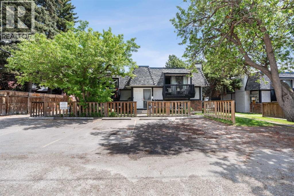 7, 1739 24A Street SW, Calgary, Alberta