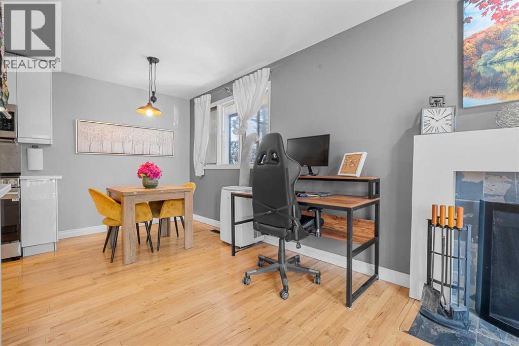 7, 1739 24a Street SW, Calgary, Alberta  T3C 1J5 - Photo 6 - A2318092