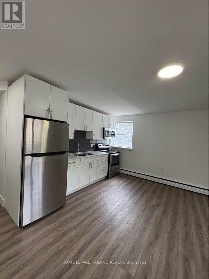 F - 20 Craig Street, London South, Ontario  N6C 1E8 - Photo 2 - X13433710