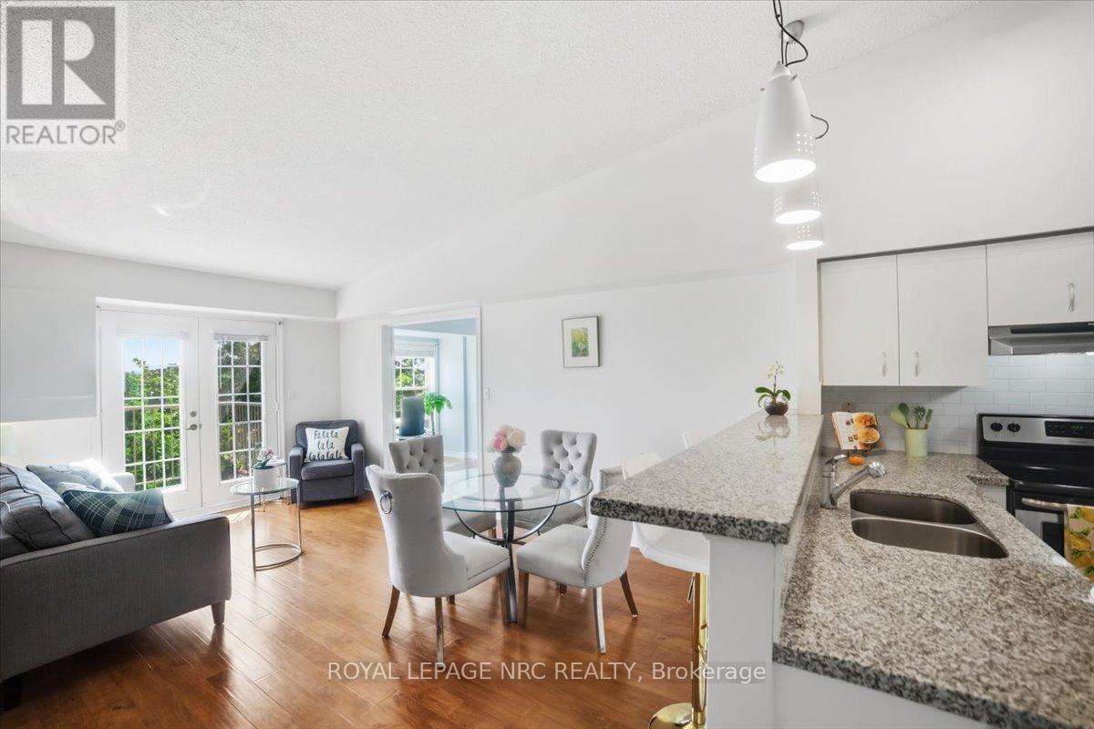 409 - 1450 Bishops Gate, Oakville, Ontario  L6M 4N1 - Photo 10 - W13442968