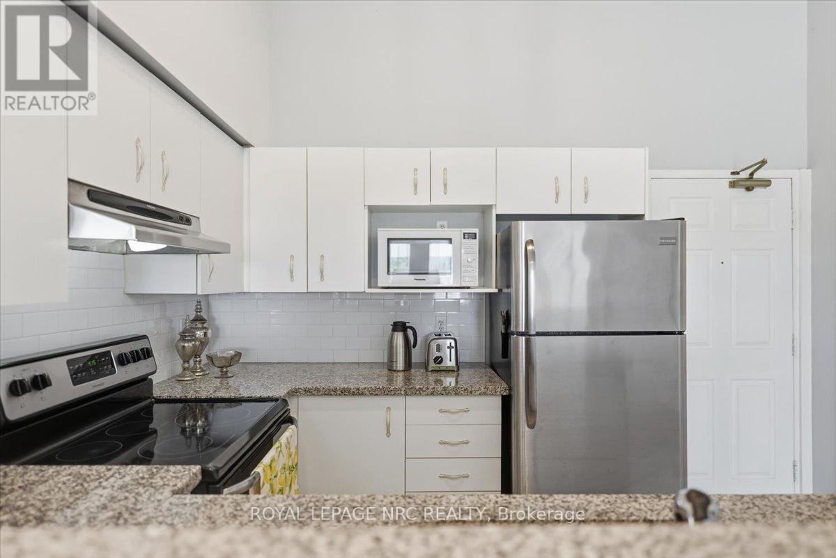 409 - 1450 Bishops Gate, Oakville, Ontario  L6M 4N1 - Photo 12 - W13442968