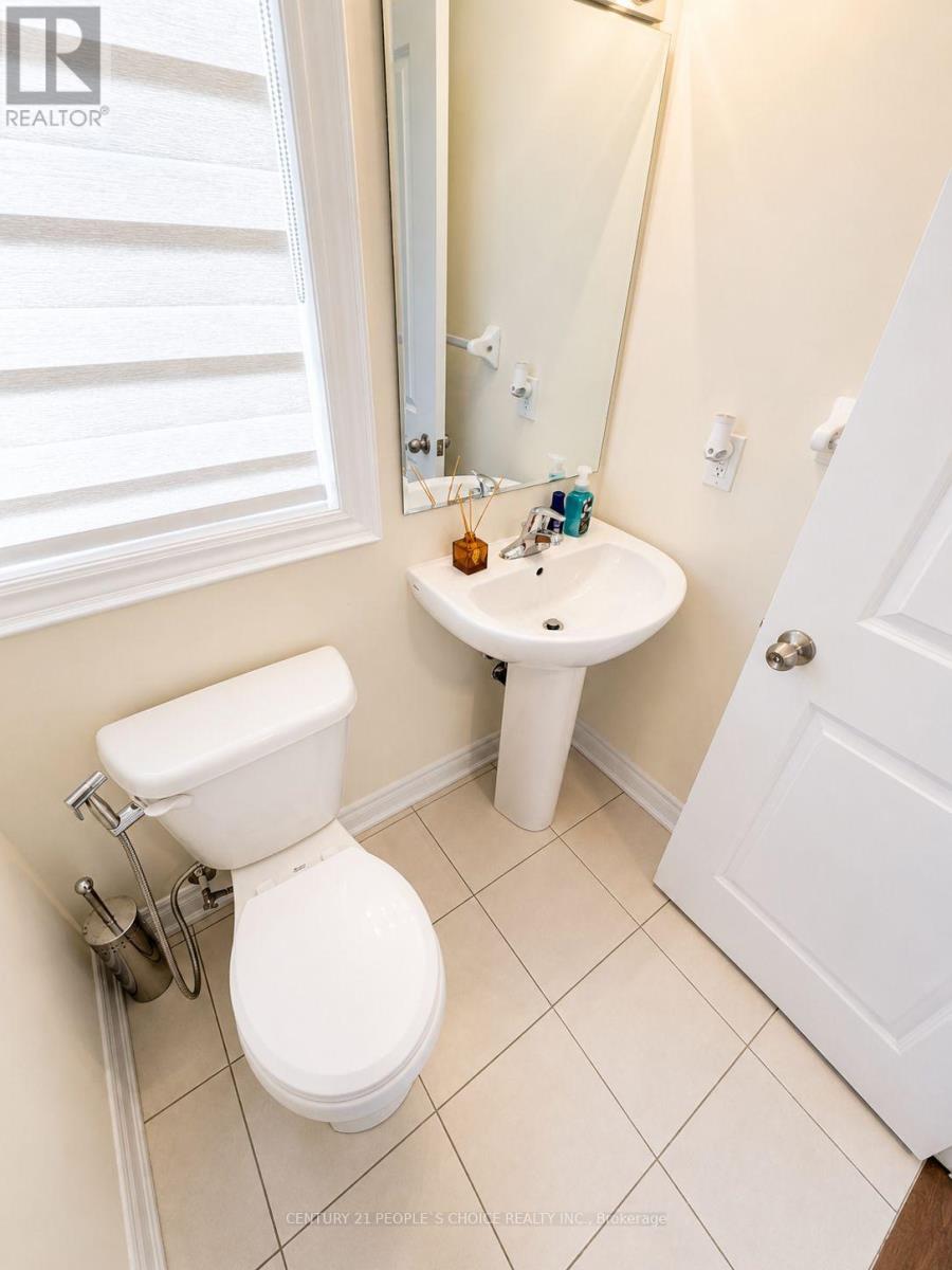 64 Coldwell Bay Circle, Vaughan, Ontario L4H 5E9 - Photo 23 - N13249688