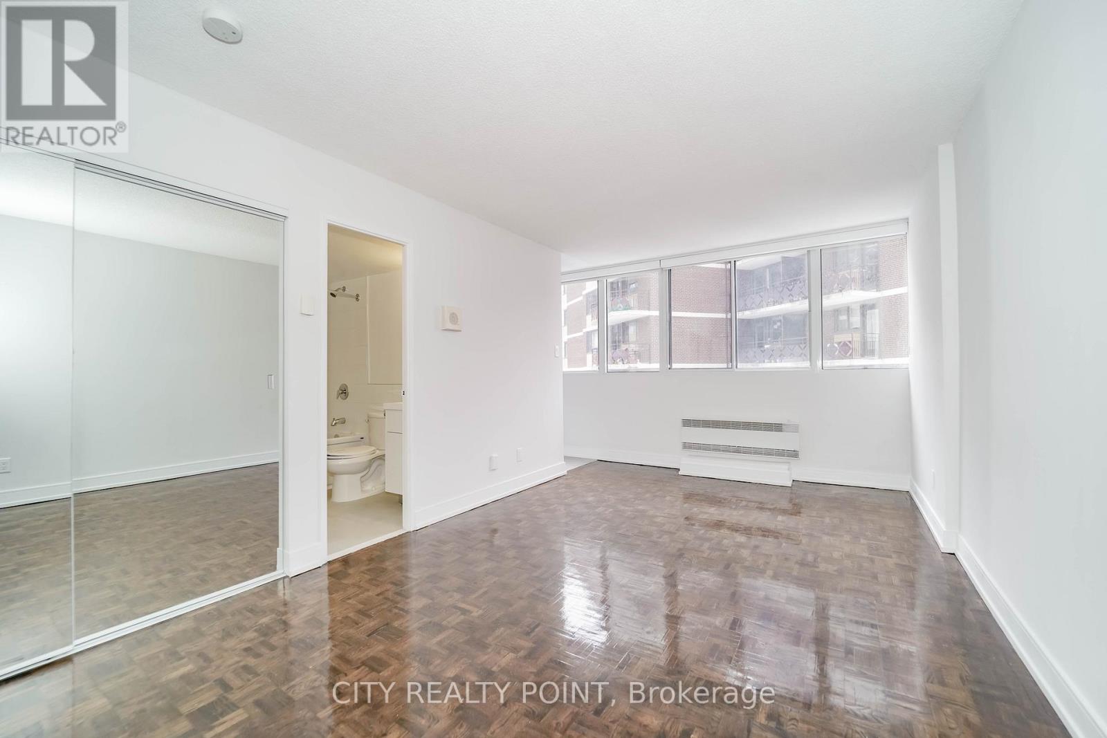 2405 - 33 Isabella Street, Toronto, Ontario  M4Y 2P7 - Photo 6 - C13442986