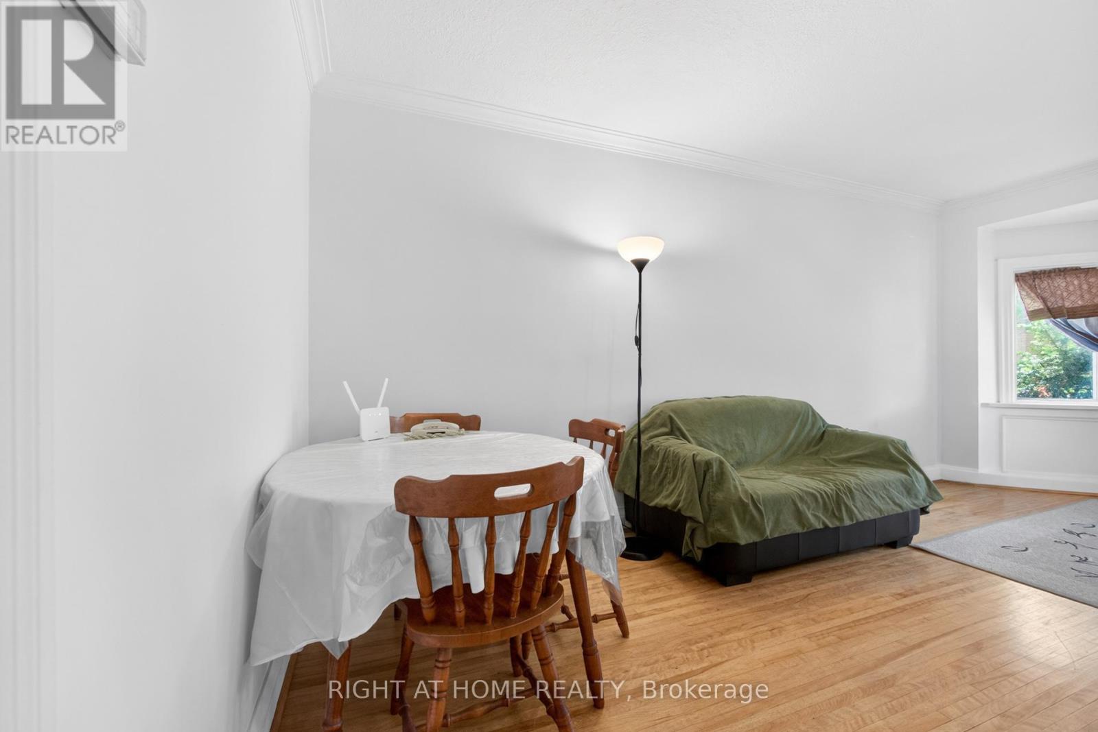 1109 Greenwood Avenue, Toronto, Ontario  M4J 4E5 - Photo 14 - E13442984